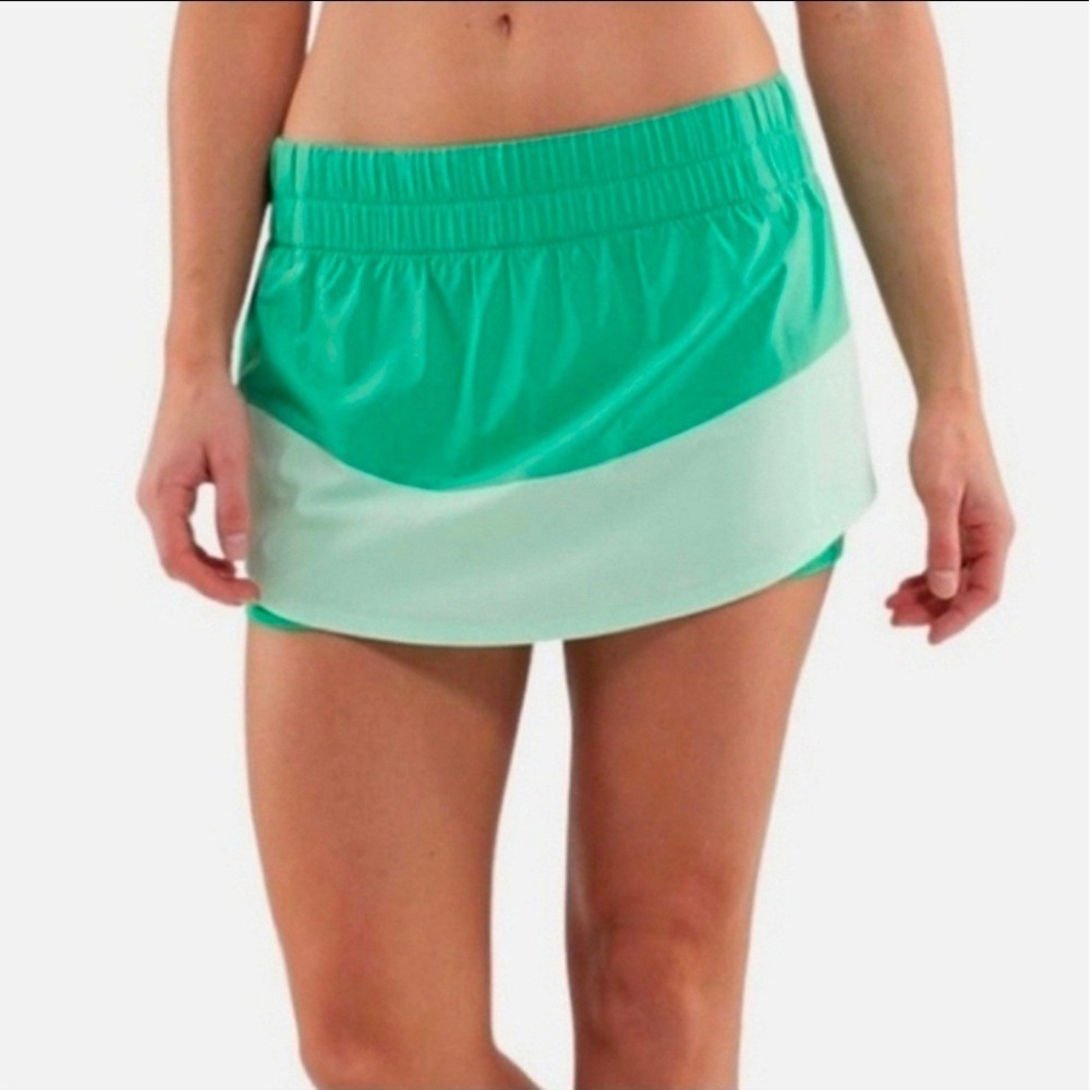 Lululemon Women's Run Breeze By Skirt Skort Mint Green Colorblock Liner 8